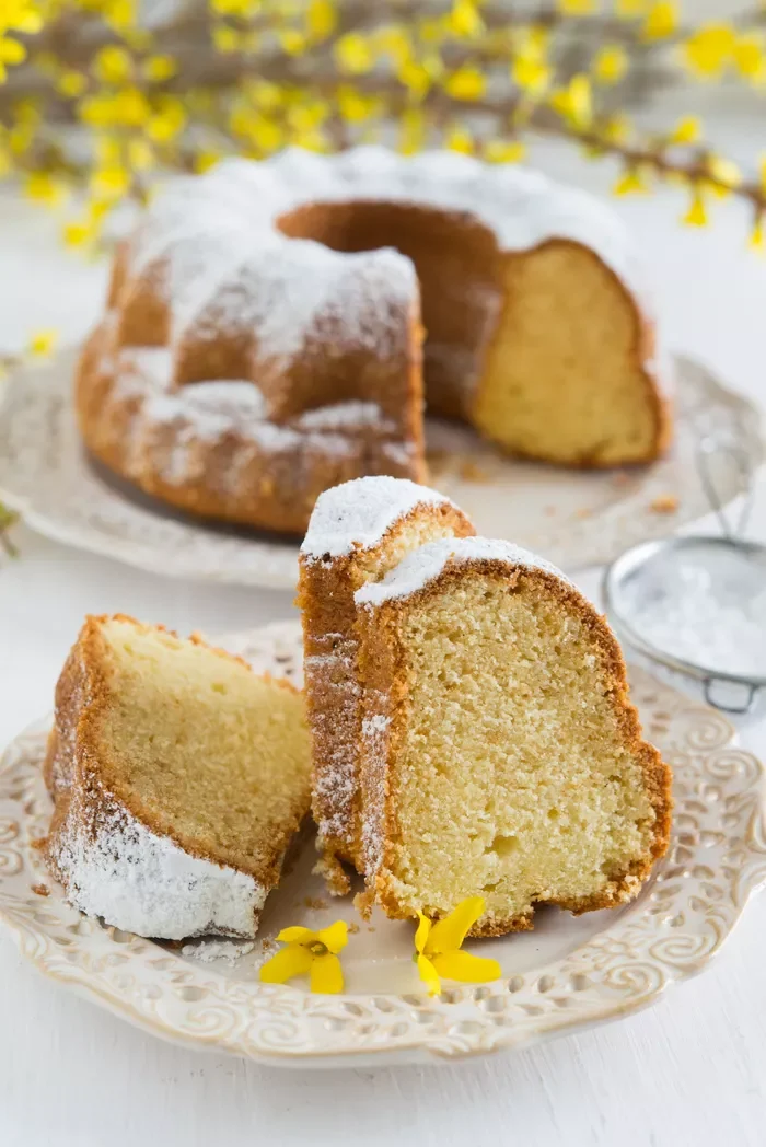 Low carb vanilla cake